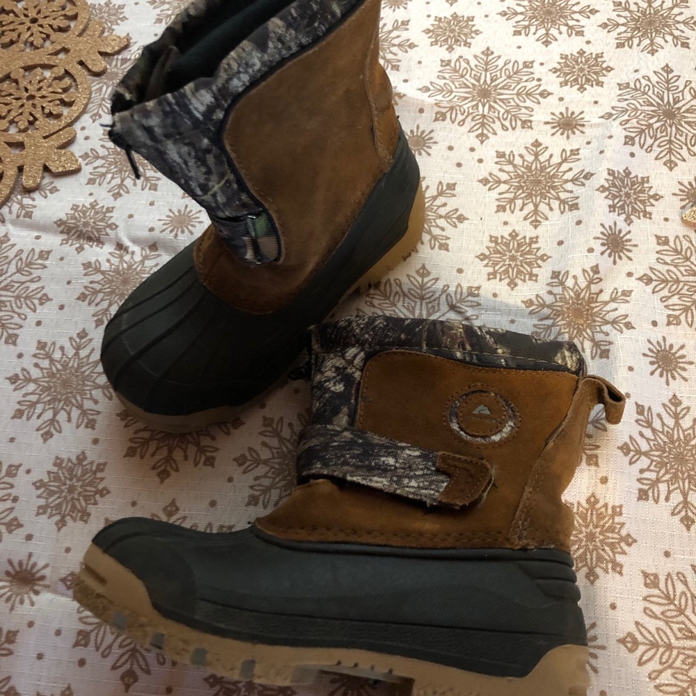 Toddler snow boots